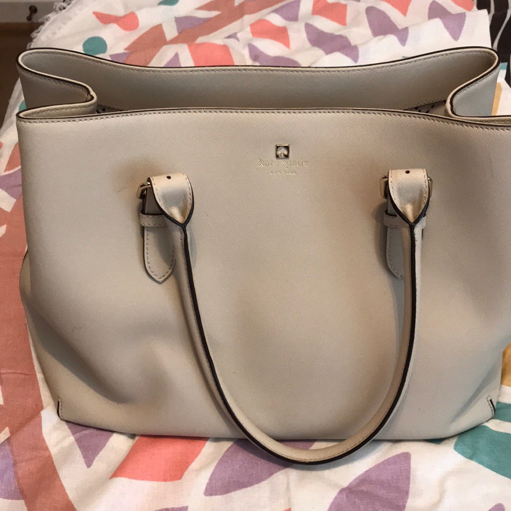 Kate Spade Cove Street Ariel Tote Bag  beige